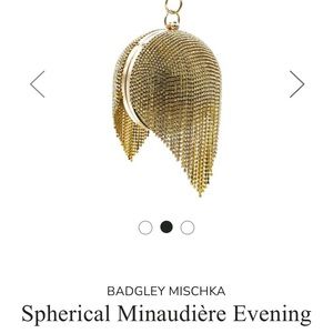 BADGLEY MISCHKA
Spherical Minaudière Evening bag